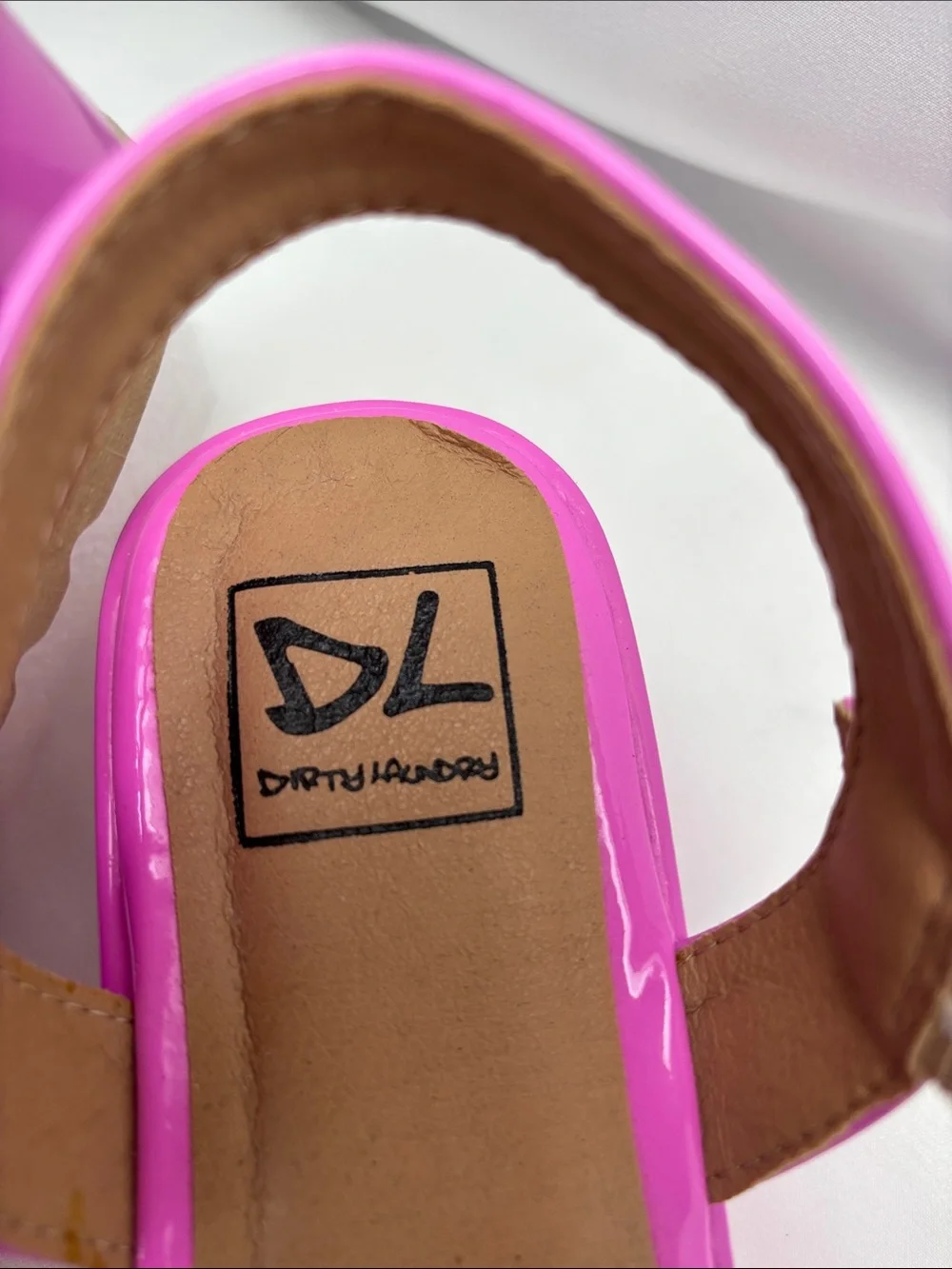 Dirty Laundry Women’s 7.5 Pink Patent Platform Sandals
